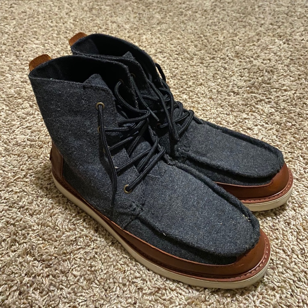 TOMS Searcher Boot